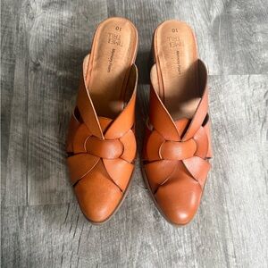 Time and Tru Women's Brown Mules